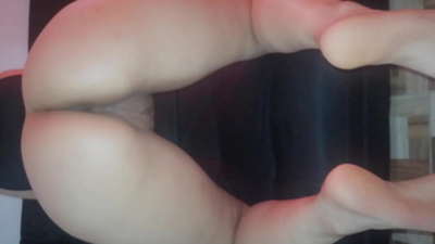 Մայրս ինձ Սուրբ Ծննդյան նվեր է տալիս իր փիսիկը